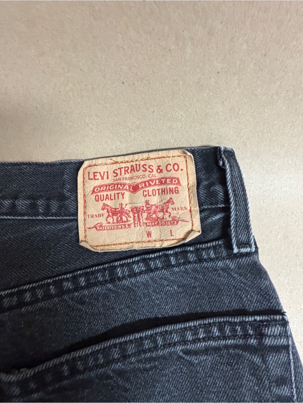 Vintage Levi’s 550 Relaxed Fit Jeans Black Faded Wash 36x32 - Made in Mexico